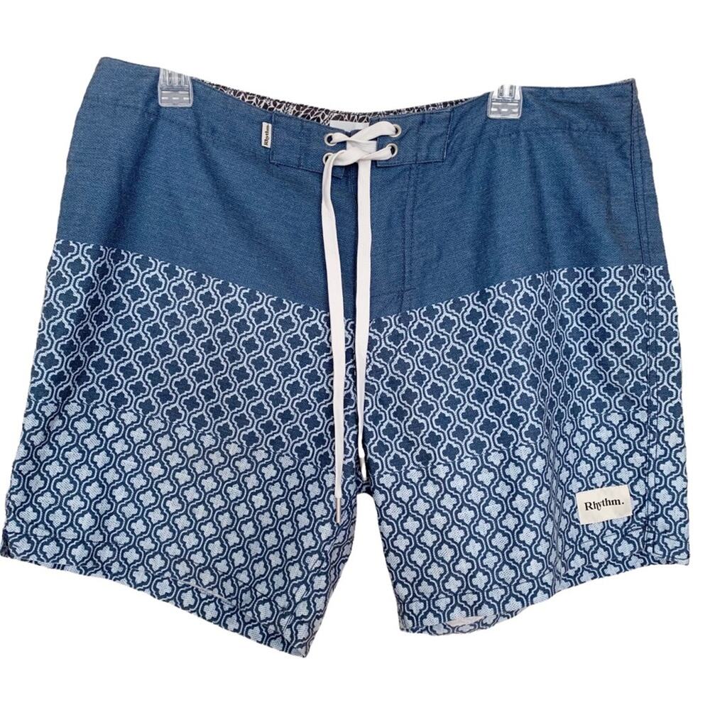 Rhythm Blue Heritage Split Quatrefoil Print Swim Trunk Size 36